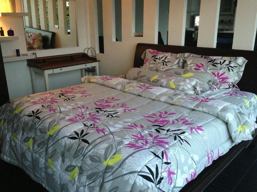 Отель Karon Cliff Contemporary Boutique Bungalows Экстерьер фото